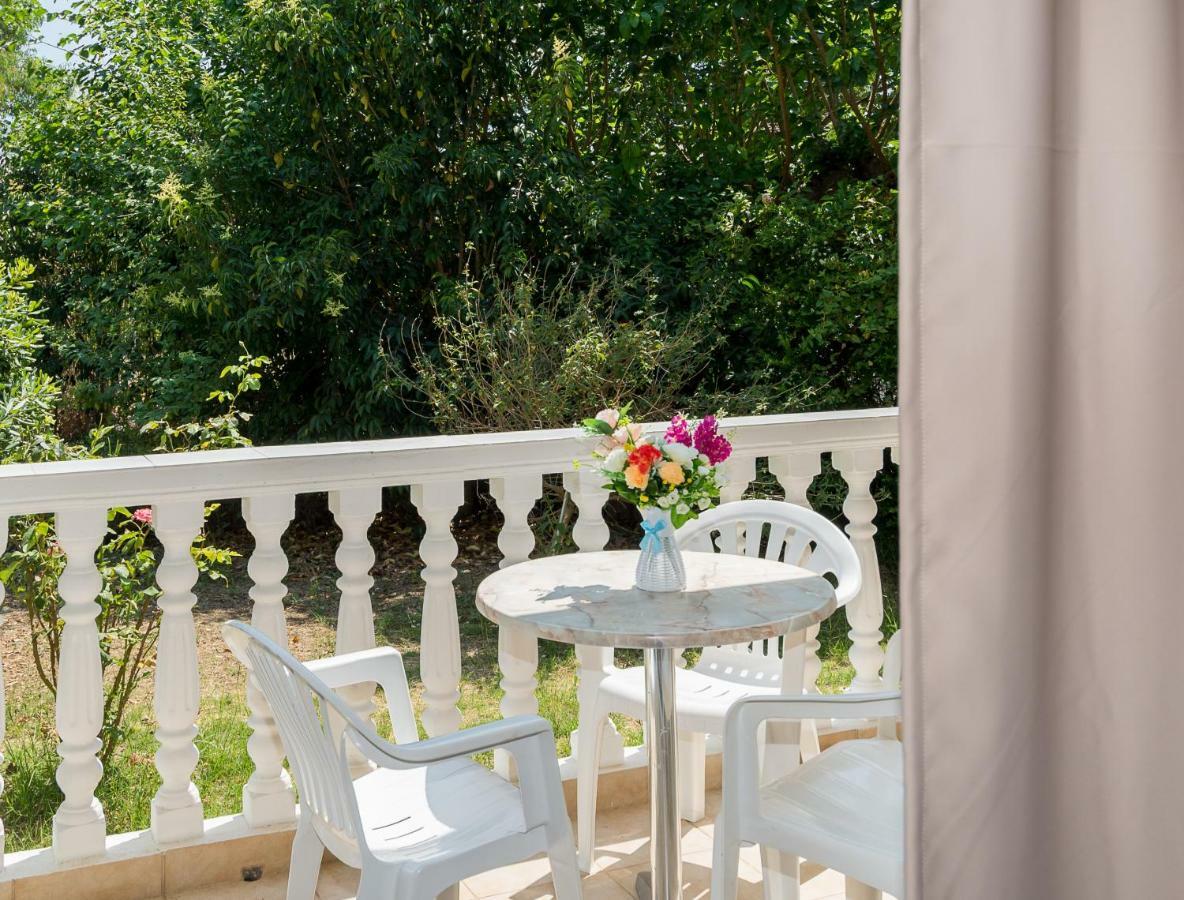 Laganas Dreams 1 Apartment Bagian luar foto